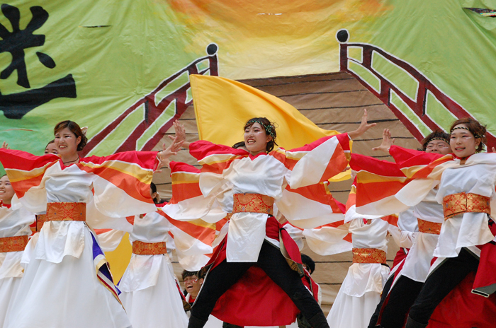 よさこい衣装・祭り衣装　　四天王寺大学YOSAKOIソーラン部仏喜踊様 