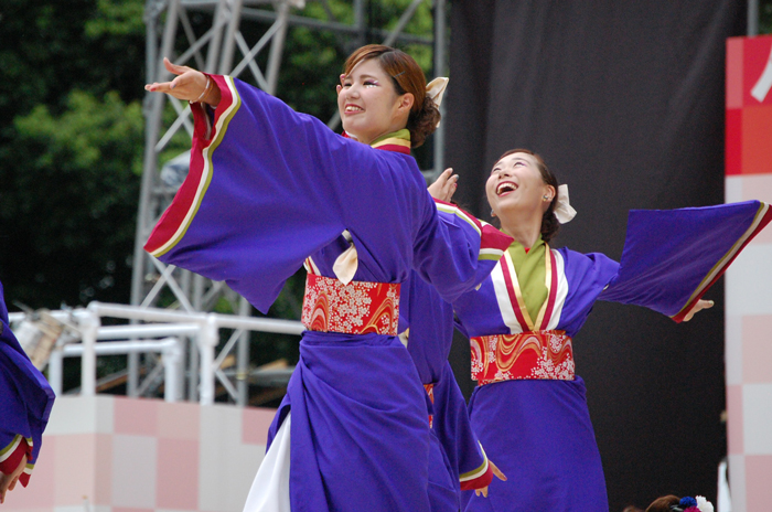 よさこい衣装・祭り衣装　　四天王寺大学YOSAKOIソーラン部仏喜踊様 