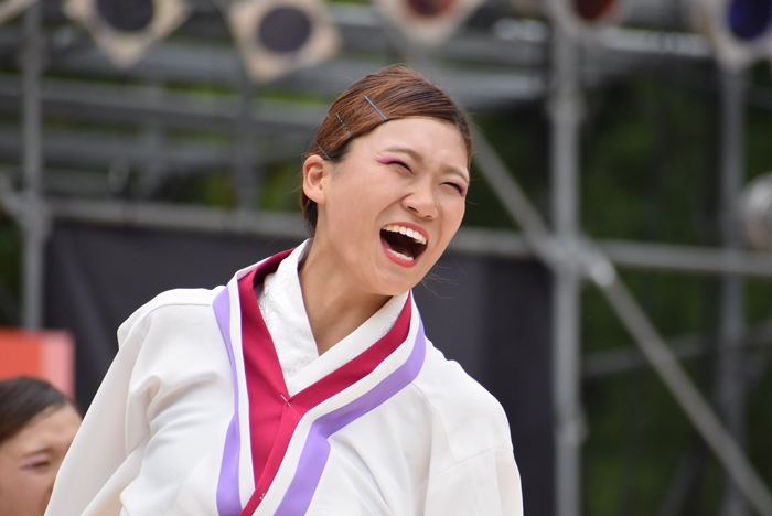 よさこい衣装・祭り衣装　　四天王寺大学YOSAKOIソーラン部仏喜踊様 