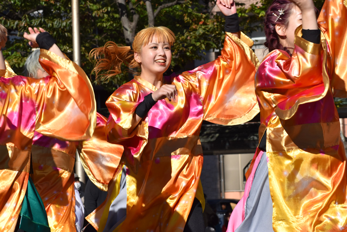 よさこい衣装・祭り衣装　　長崎県立大学リズム戦隊メロディアス様 