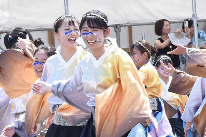 よさこい衣装・祭り衣装　　香川大学よさこい連風華様 