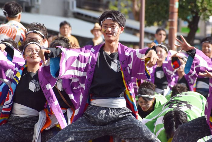 よさこい衣装・祭り衣装　　岡山うらじゃ連蓮雫様 