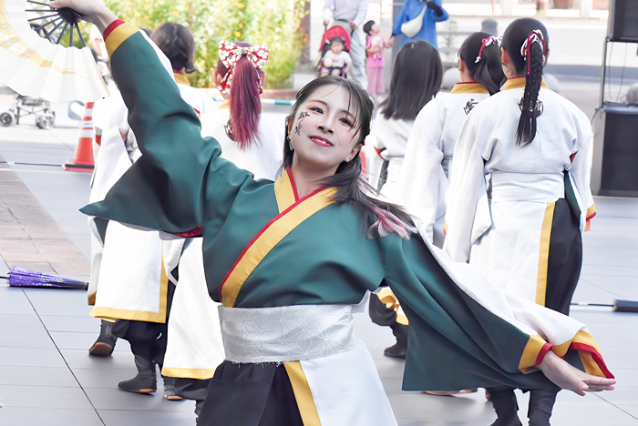 よさこい衣装・祭り衣装　　北九州市立大学よさこいサークル灯炎様 