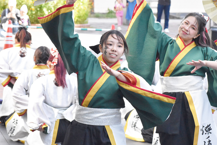 よさこい衣装・祭り衣装　　北九州市立大学よさこいサークル灯炎様 