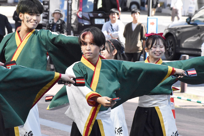 よさこい衣装・祭り衣装　　北九州市立大学よさこいサークル灯炎様 