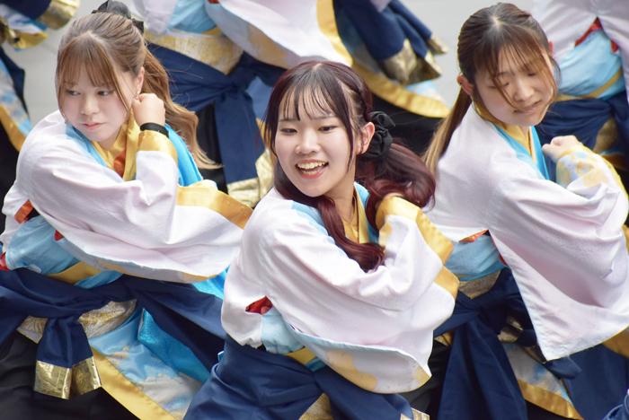 よさこい衣装・祭り衣装　　長崎県立大学リズム戦隊メロディアス様 