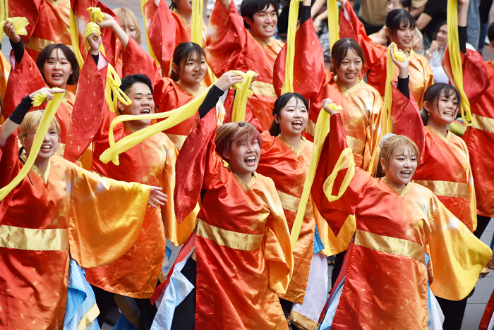 よさこい衣装・祭り衣装　　長崎県立大学リズム戦隊メロディアス様 