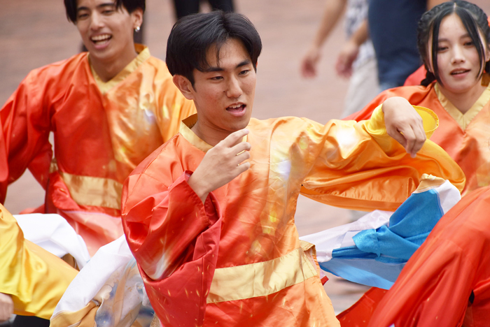 よさこい衣装・祭り衣装　　長崎県立大学リズム戦隊メロディアス様 