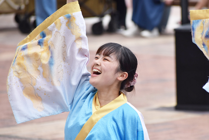 よさこい衣装・祭り衣装　　長崎県立大学リズム戦隊メロディアス様 