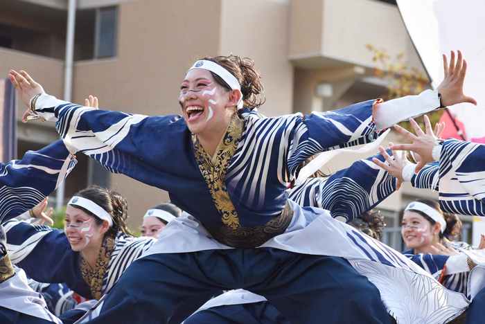 よさこい衣装・祭り衣装　　岡山うらじゃ連蓮雫様 